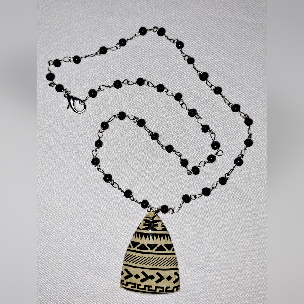 Tribal Neclace NWOT